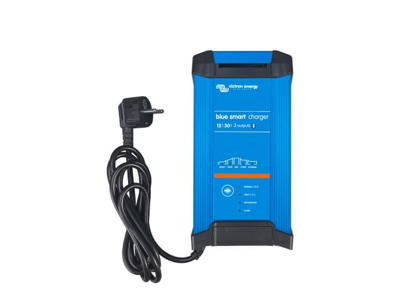 Victron Blue Smart IP22 Charger 12/30(3) 230V CEE 7/7